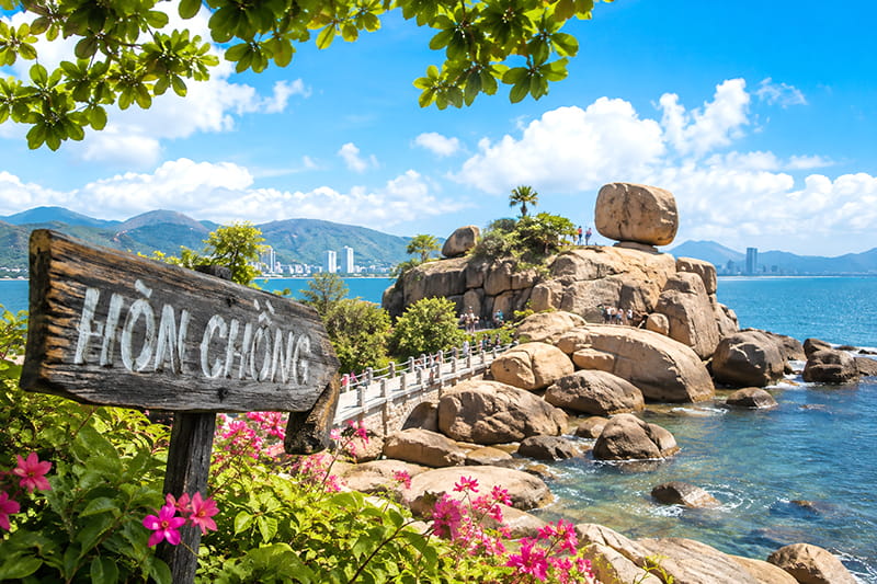 Hòn Chồng Bắc Nha Trang Giá Vé, Giờ Mở Cửa, Kinh Nghiệm A-Z