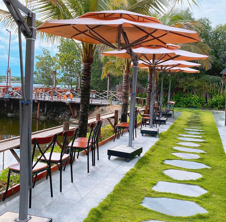 Mon Coffee & Bistro Cam Lâm Cam Ranh | FNBMaps.Com