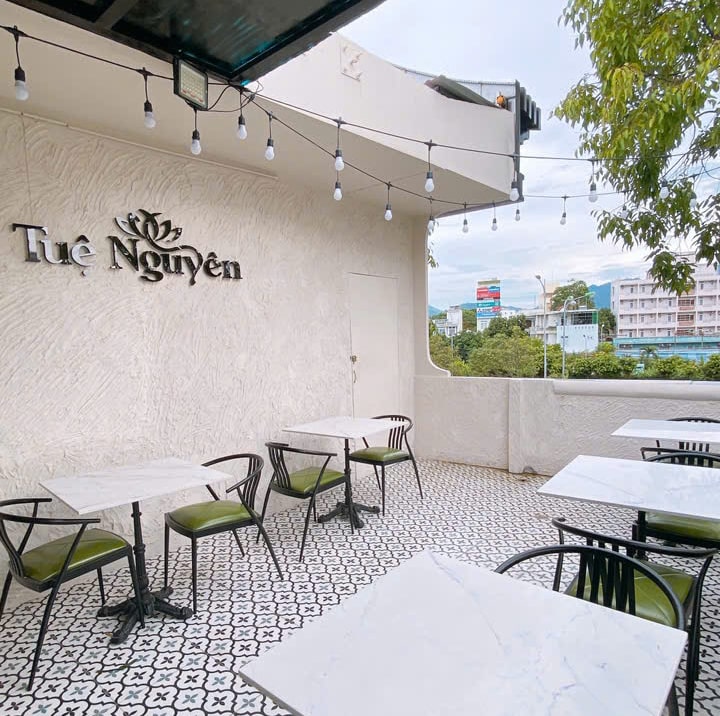 Tuệ Nguyên Chay & Coffee Nha Trang | FNBMaps.Com