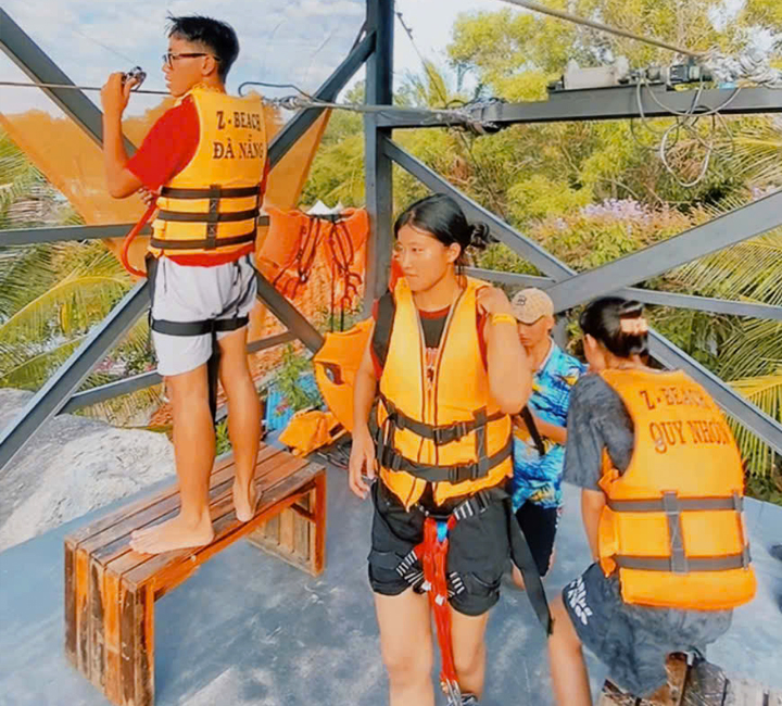 Mới toanh ở Nha Trang ZCamping Hồ Kênh Hạ, Vừa chill bên hồ, vừa bay Zipline! | FNBMaps.Com