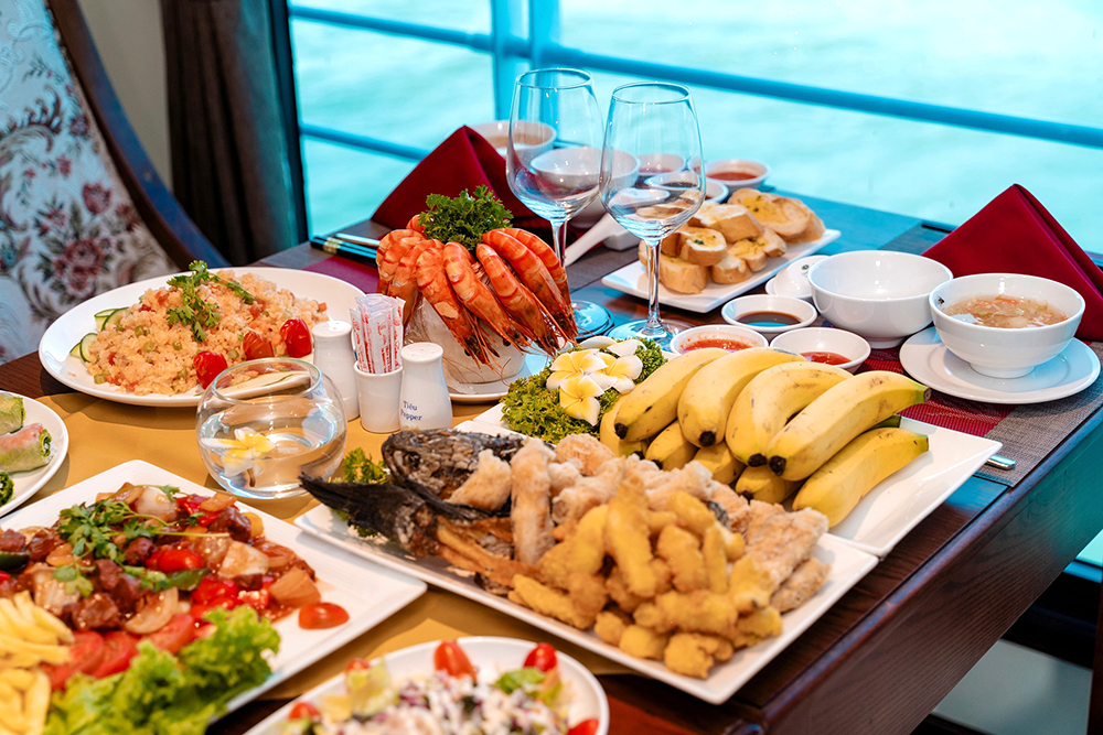 Tour Du Thuyền 'đáng tiền' nhất tại Nha Trang! Tiêu chuẩn hay cao cấp???