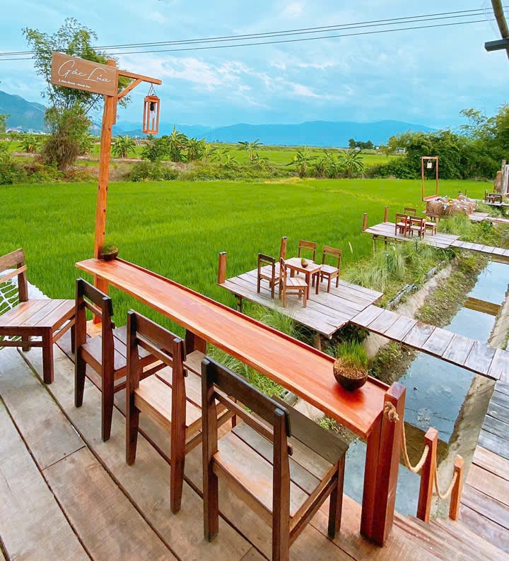 Gác Lúa Coffee – Quán cà phê view đồng lúa siêu chill ở Diên Khánh, Khánh Hòa