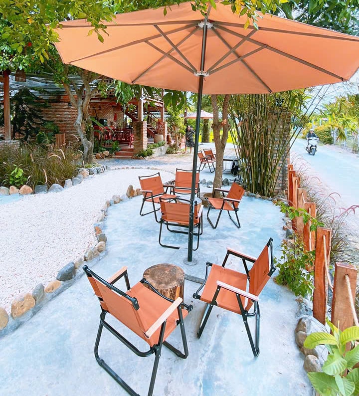 Gác Lúa Coffee – Quán cà phê view đồng lúa siêu chill ở Diên Khánh, Khánh Hòa