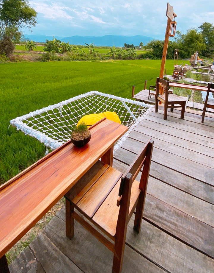 Gác Lúa Coffee – Quán cà phê view đồng lúa siêu chill ở Diên Khánh, Khánh Hòa