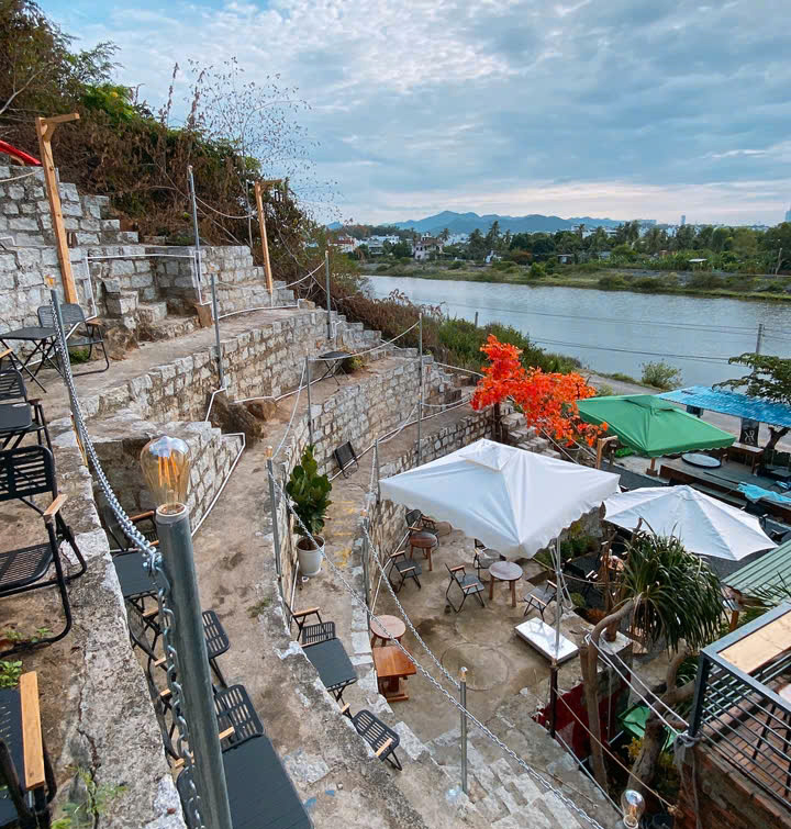 “Nha Trang vừa sáp nhập: Cafe mới mọc lên như nấm – bạn check-in chưa?” | FNBMaps.Com