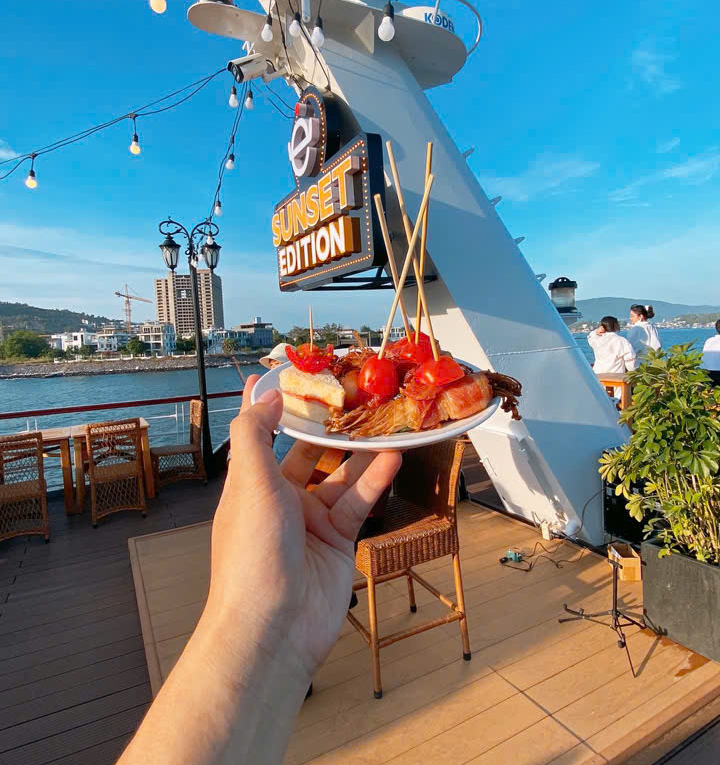 Review "Tour Du Thuyền Emperor Cruises Nha Trang" View 360, Vote 5* Tuyệt Đối | FNBMaps.Com