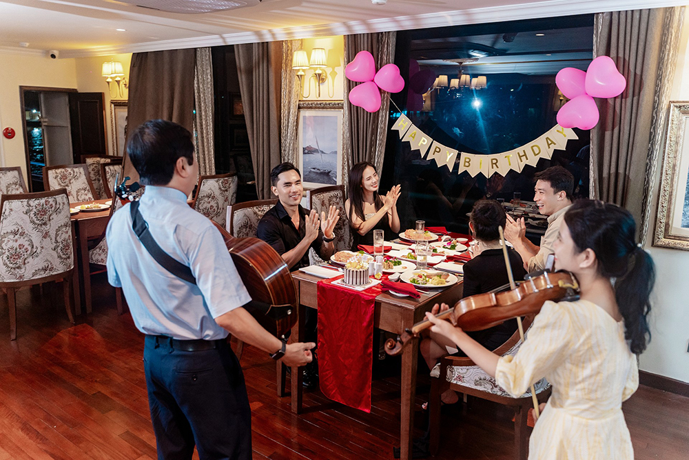 Tour Du Thuyền 'đáng tiền' nhất tại Nha Trang! Tiêu chuẩn hay cao cấp???