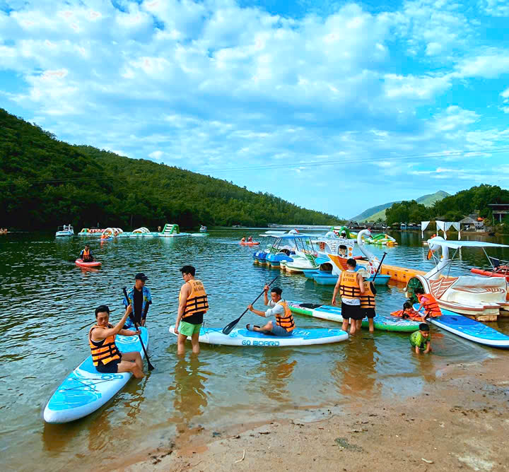 ZCamping Hồ Kênh Hạ – Khu cắm trại giữa rừng, cảnh đẹp như tranh thủy mặc | FNBMaps.Com