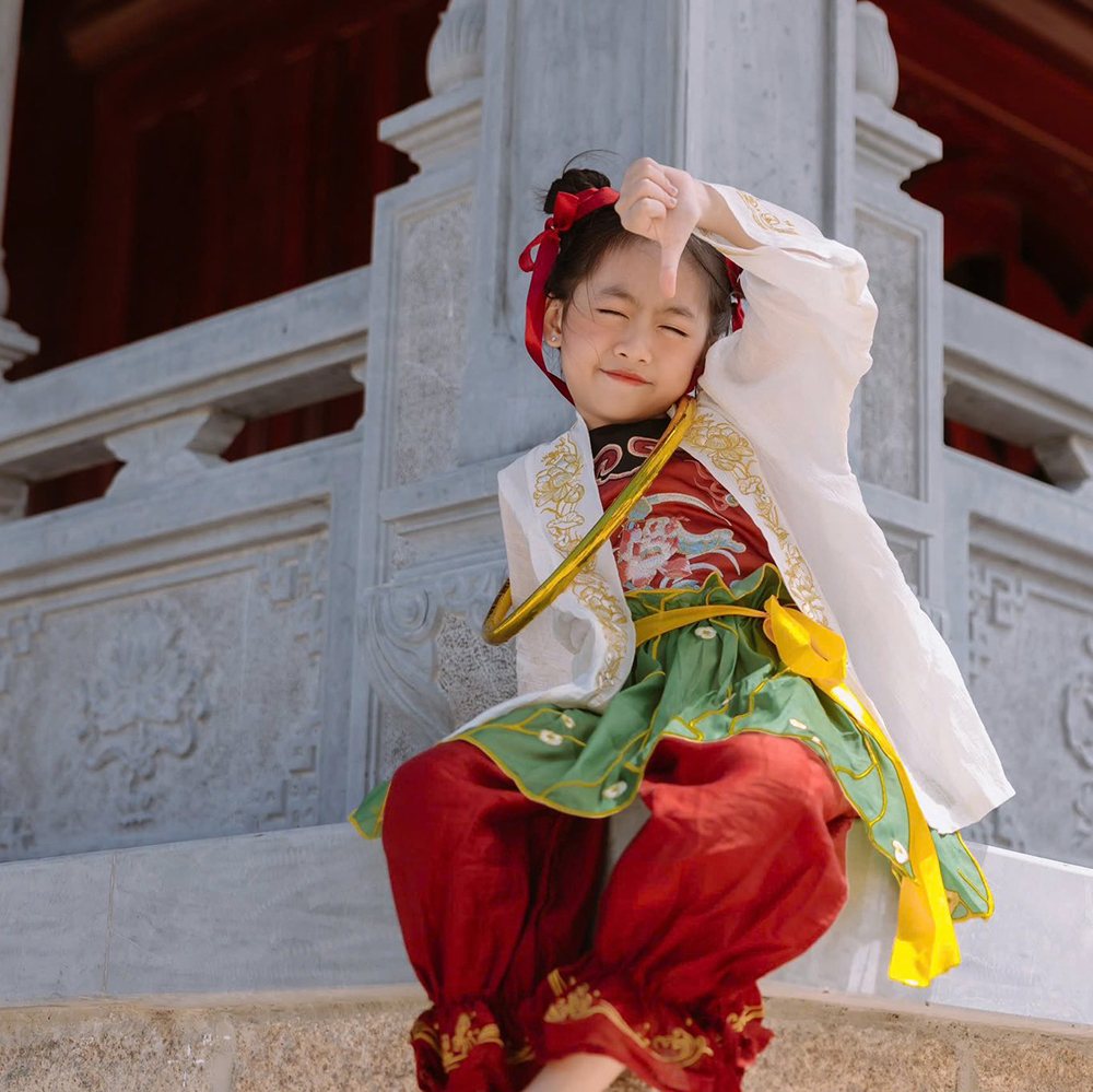 Bộ ảnh "Na Tra" nhí siêu cute trên Chùa Trúc Lâm Phụng Thùy Sơn Nha Trang đang gây bão MXH | FNBMaps.Com