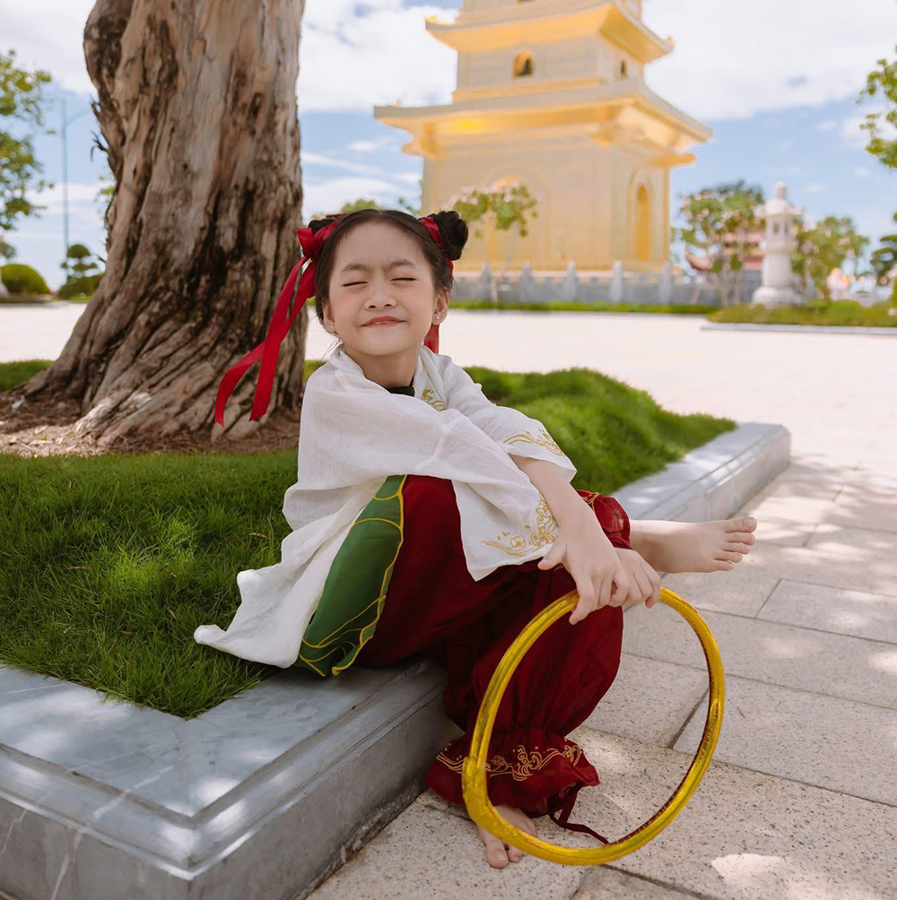 Bộ ảnh "Na Tra" nhí siêu cute trên Chùa Trúc Lâm Phụng Thùy Sơn Nha Trang đang gây bão MXH | FNBMaps.Com