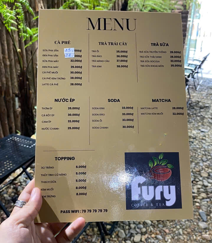 Check-in Fury Coffee Quán cà phê Nha Trang phong cách rustic ấn tượng