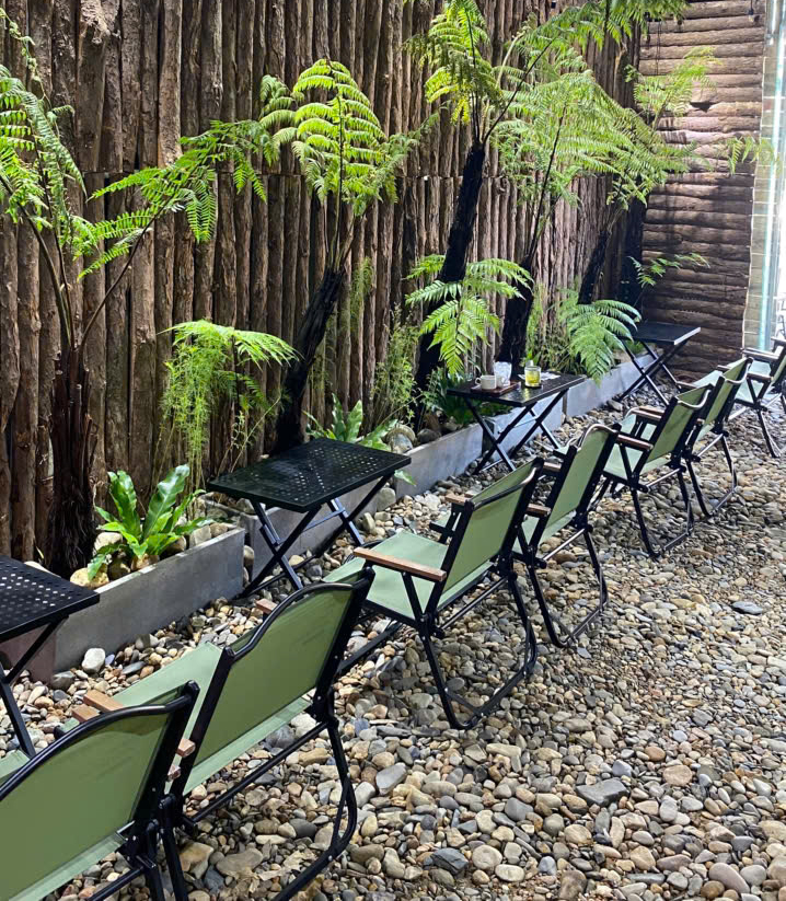 Check-in Fury Coffee Quán cà phê Nha Trang phong cách rustic ấn tượng