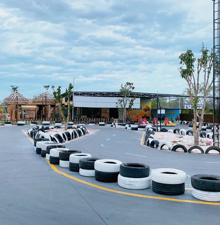 Chợ Đêm Cam Lâm Điểm Hẹn Ẩm Thực & Mua Sắm Sôi Động Ở Khánh Hòa | FNBMaps.Com