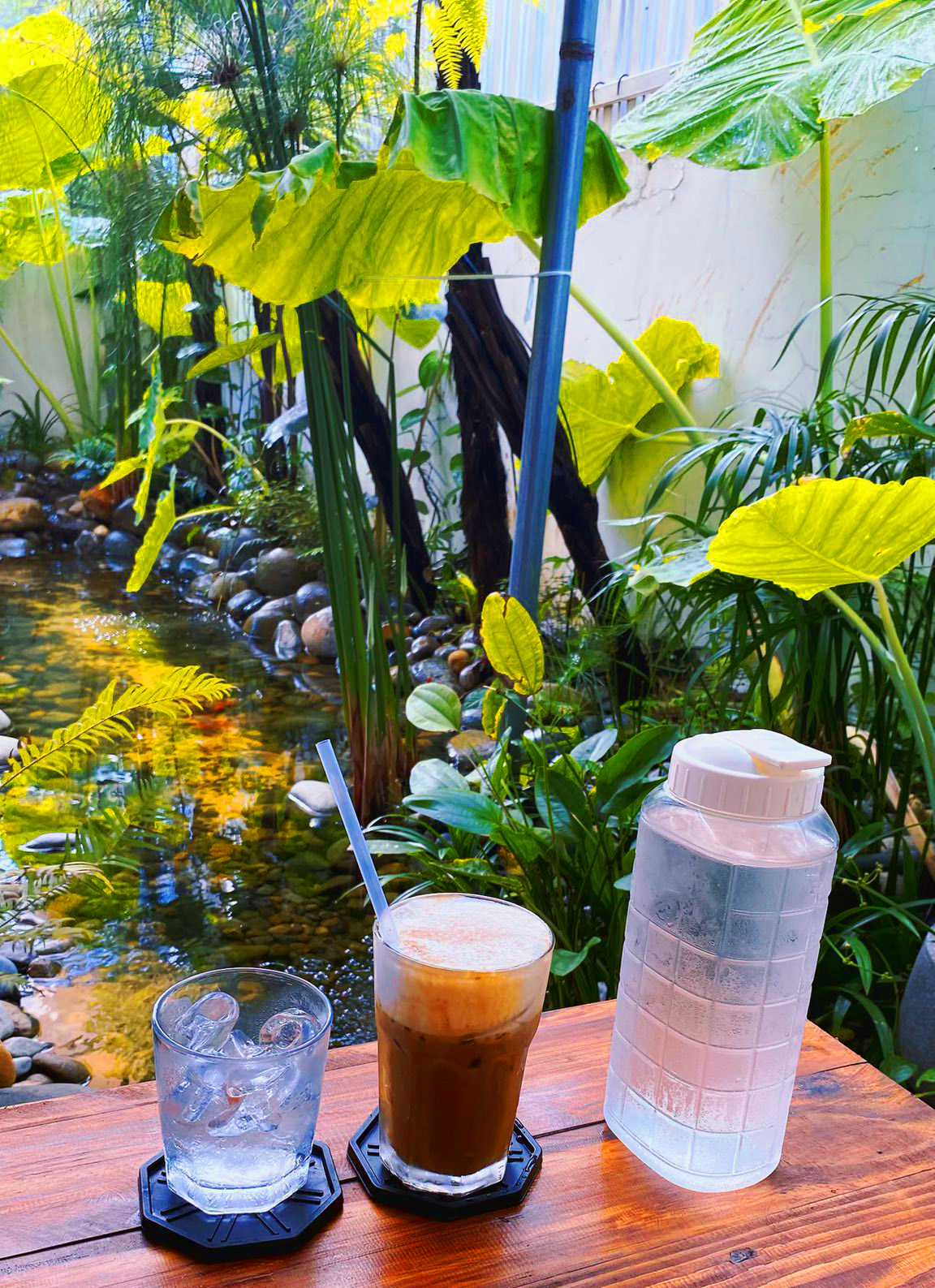 Tiệm cà phê ngày bình yên Nha Trang| FNBMaps.com