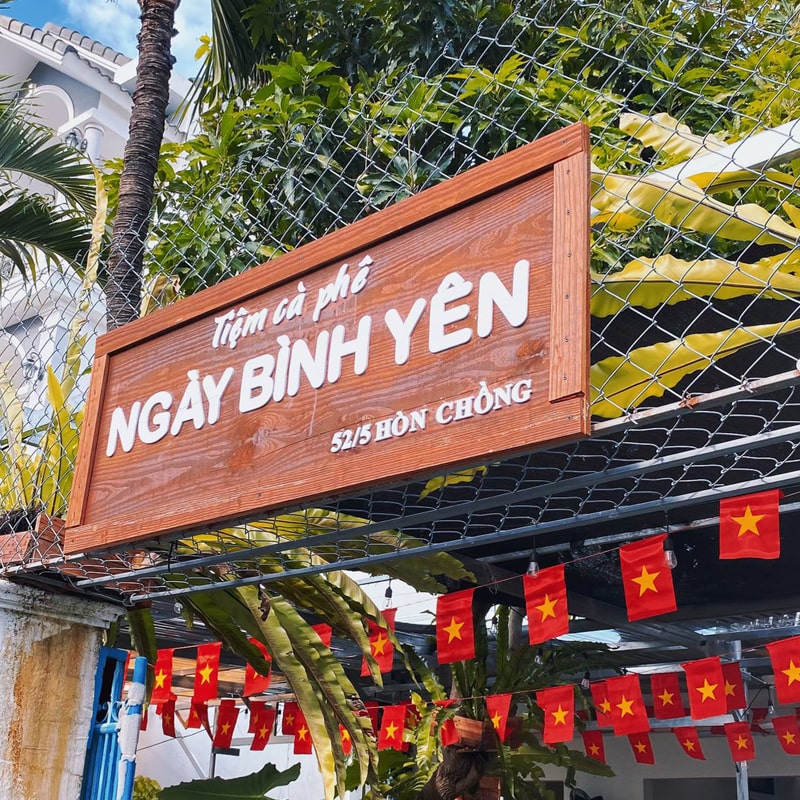 Tiệm Cà Phê Ngày Bình Yên Hòn Chồng Nha Trang | FNBMaps.Com