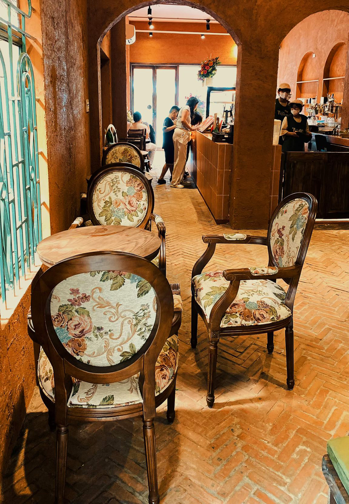 Tiffins Coffee Nha Trang – Một Quán Cà Phê Đẹp & Chill Giữa Lòng Phố Biển