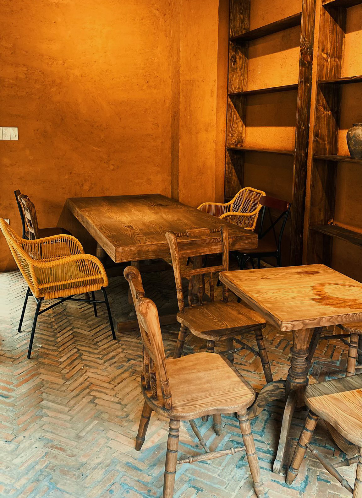 Tiffins Coffee Nha Trang – Một Quán Cà Phê Đẹp & Chill Giữa Lòng Phố Biển