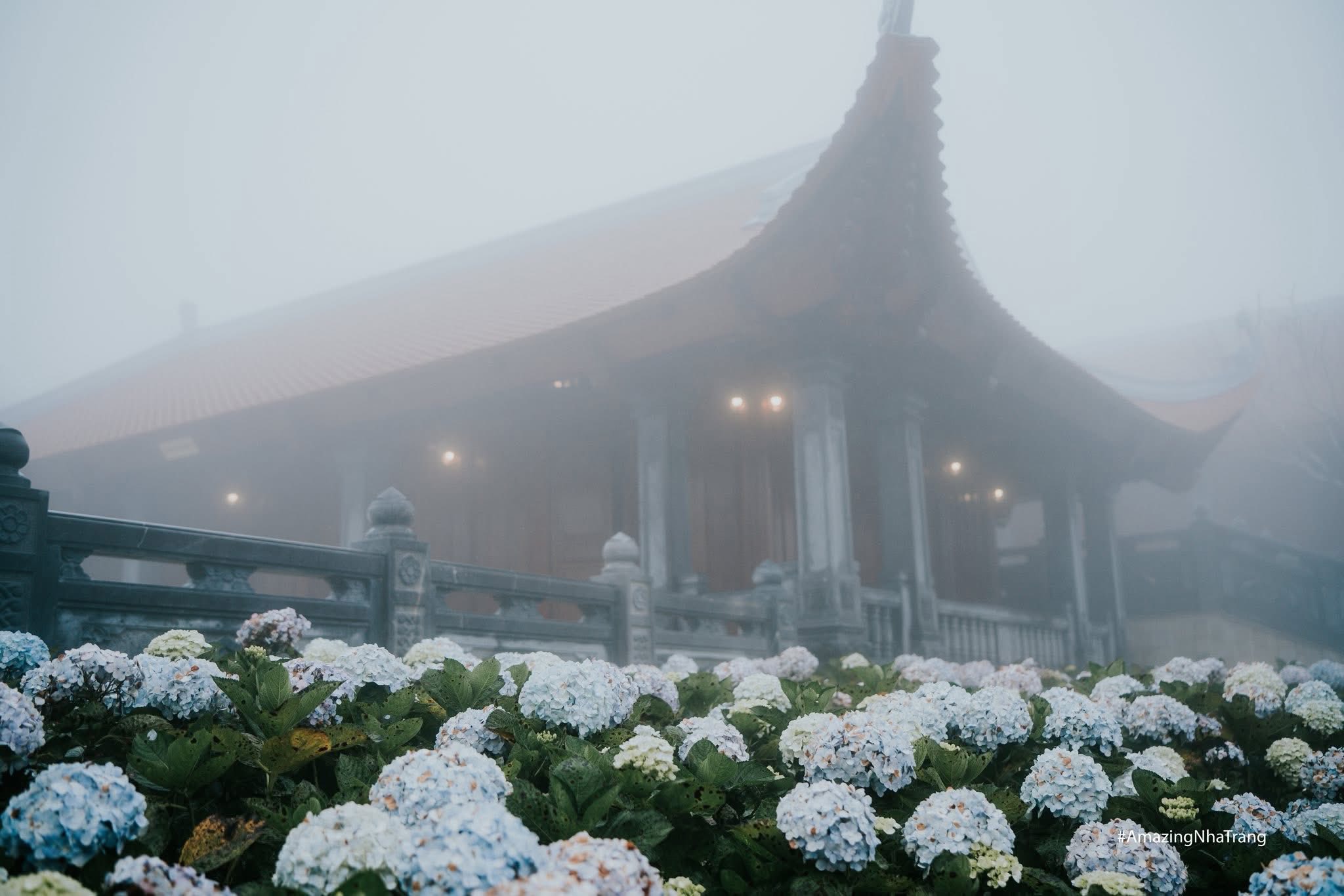 Review & Hướng dẫn đường đến Chùa Trúc Lâm Hòn Bà Nha Trang Khánh Hòa - Địa điểm Hot 2026