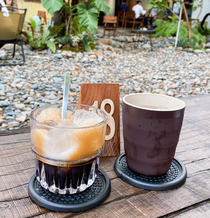 Măng Coffee & More – Quán Cà Phê Cá Koi Đẹp Chụp Ảnh Tết Diên Khánh