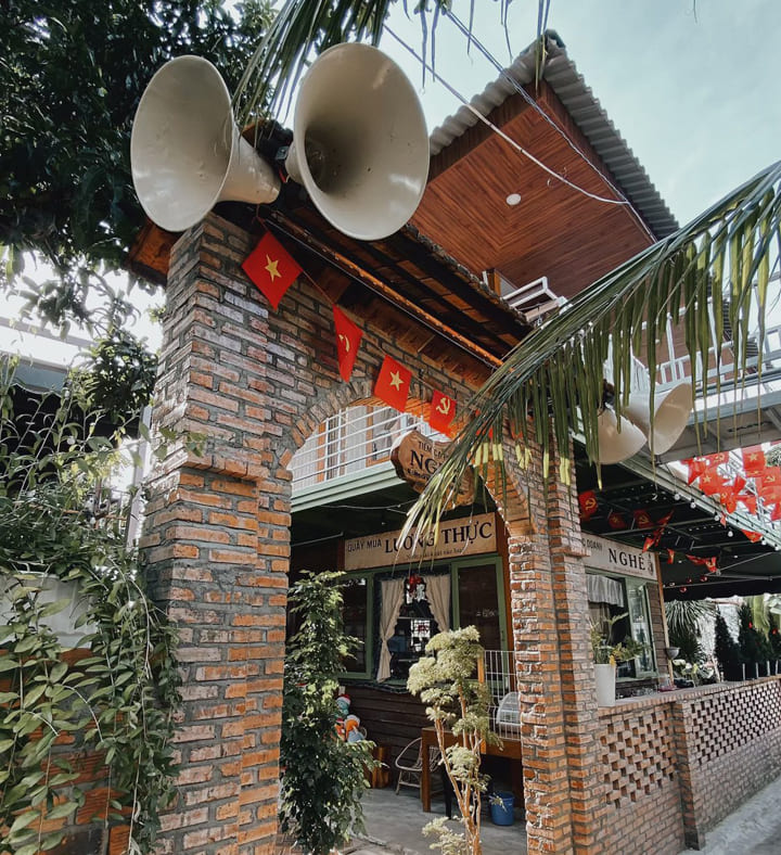 Tiệm Cafe Nghế Cam Ranh