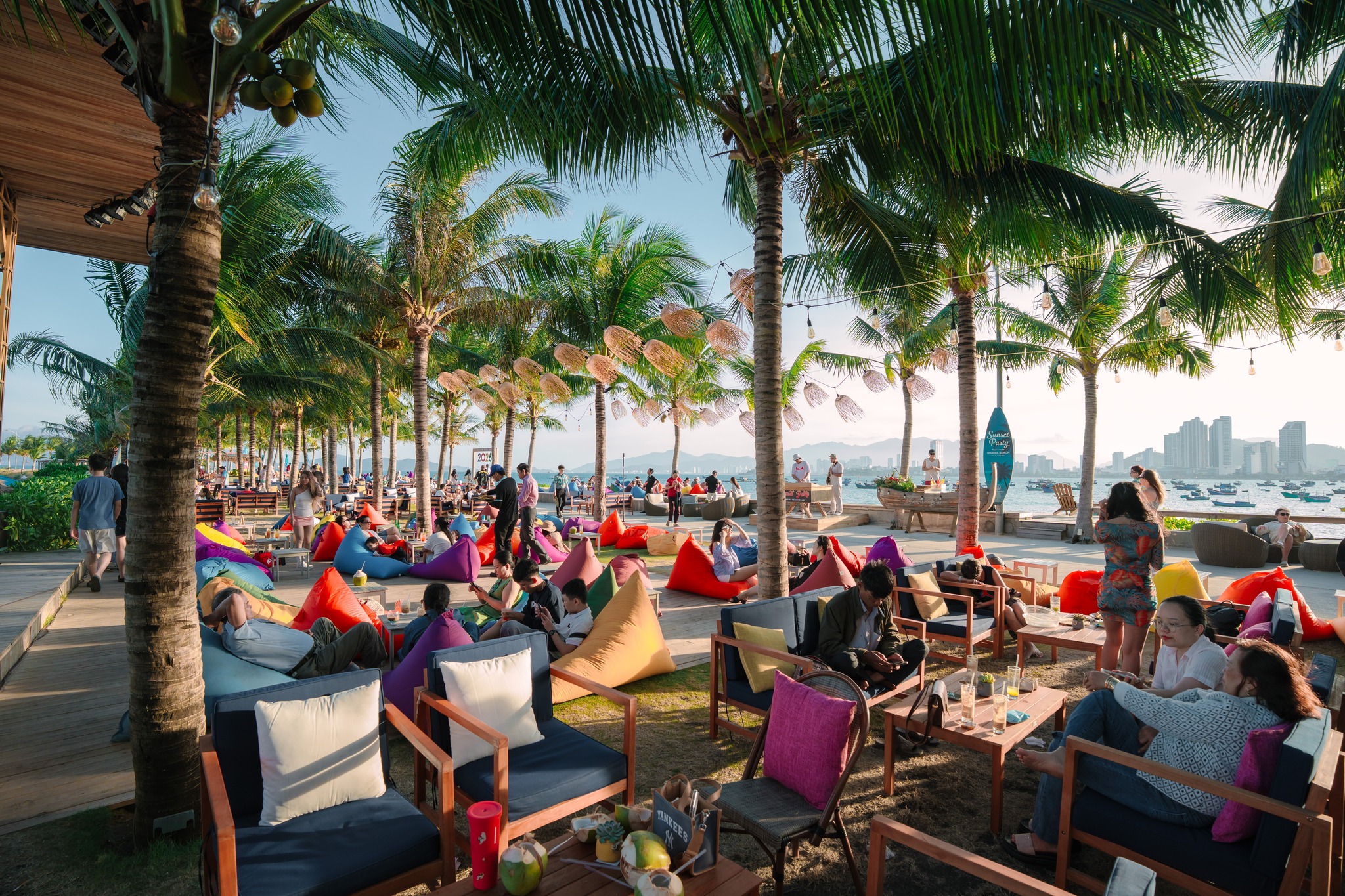 Beach Club Nha Trang Dịp 30/4 – Địa Điểm Party Hot Nhất