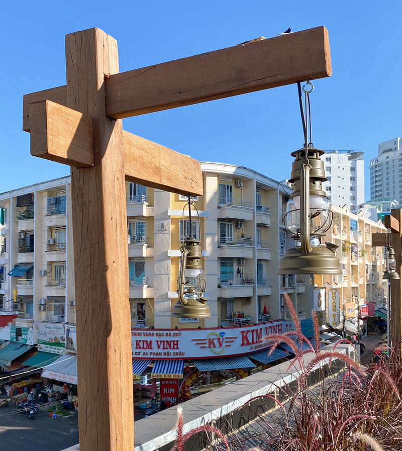 Đầm Coffee by Ola Quán Cafe Nha Trang view "Chợ Đầm" Siu Chill