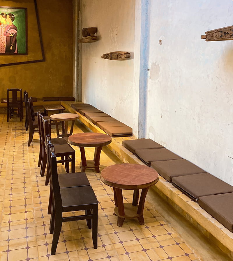 Đầm Coffee by Ola Quán Cafe Nha Trang view "Chợ Đầm" Siu Chill