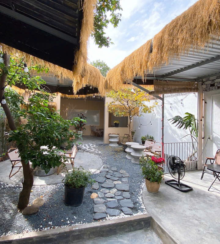 Khói Lá Coffee Nha Trang