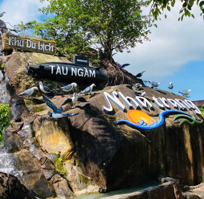 Khu Du Lịch Tàu Ngầm Nha Trang Impression