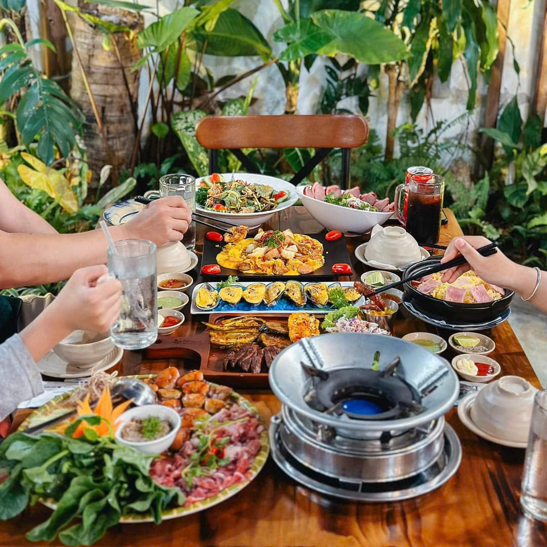 Ăn Gì Ở Bắc Nha Trang? 10 Khu Vực Ăn Uống Đặc Sản Địa Phương Hấp Dẫn