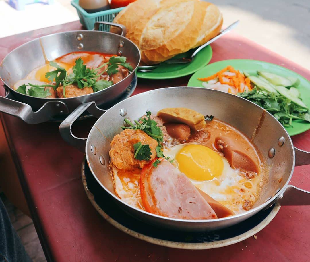 Ăn Sáng Nha Trang Nên Ăn Gì? 10 Món Đặc Sản Bình Dân Nổi Tiếng