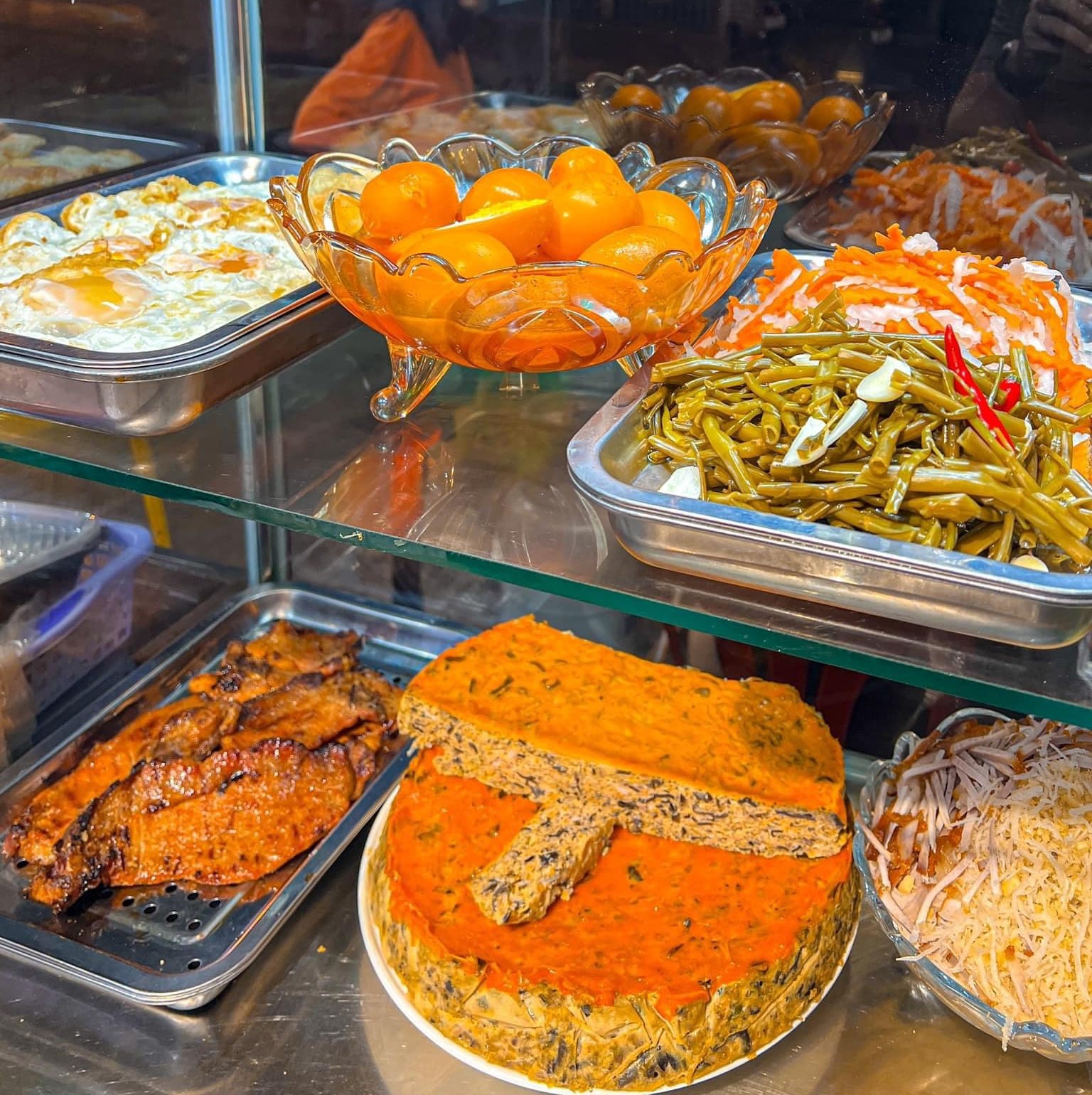 Ăn Gì Ở Tháp Bà Nha Trang? 10 Quán Ngon Rẻ Món Gì Cũng Có