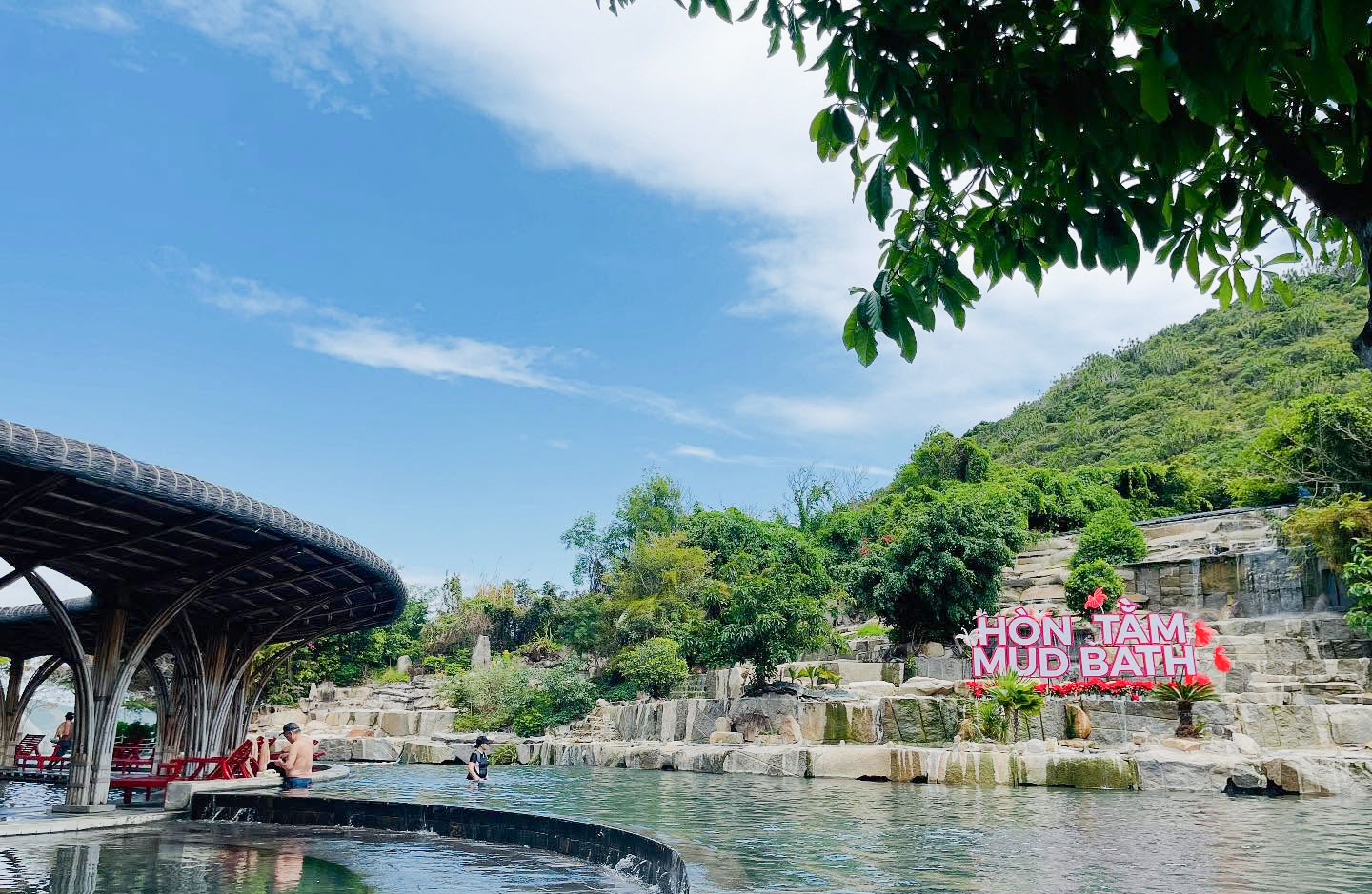 Đi Đâu Ở Nha Trang? 20 Địa Điểm Check-in Đẹp Nhất 2026