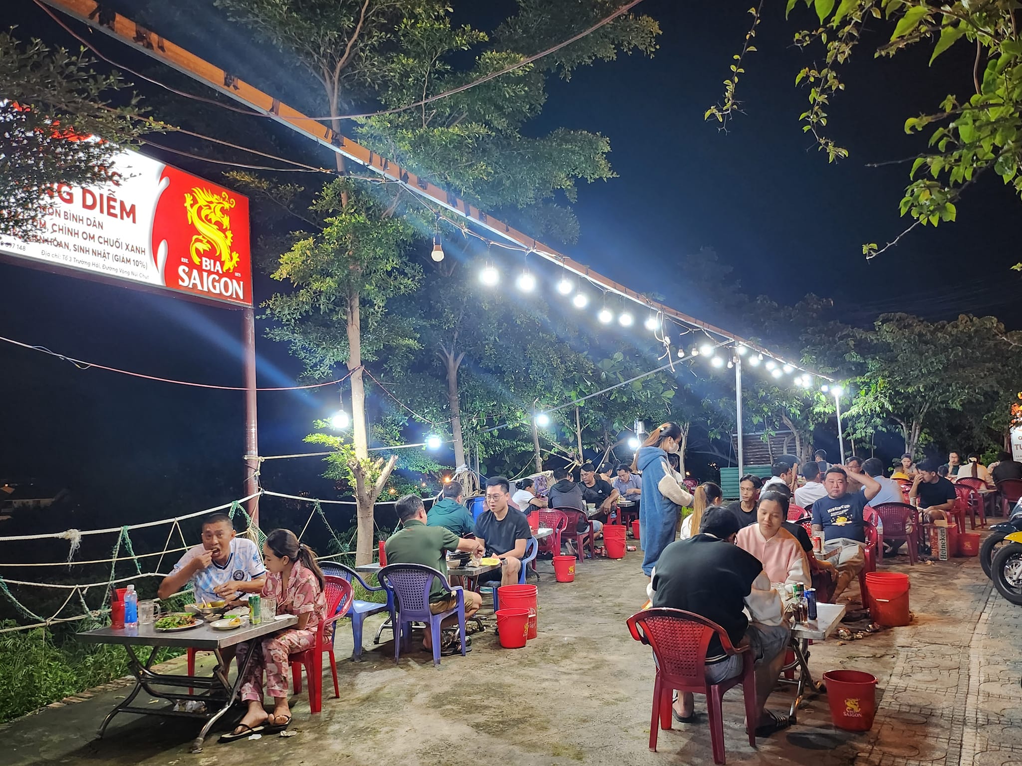 Quán Hải Sản Bình Dân Nha Trang 12 Địa Chỉ Ngon, Giá Rẻ 2026