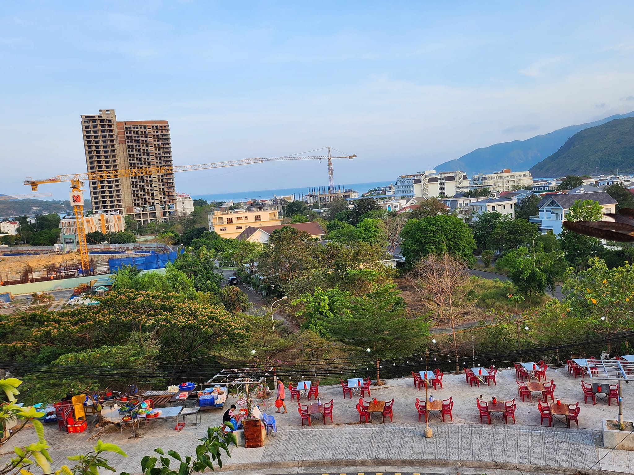 Kinh Nghiệm Ăn Hải Sản Nha Trang Không Bị Chặt Chém 2026