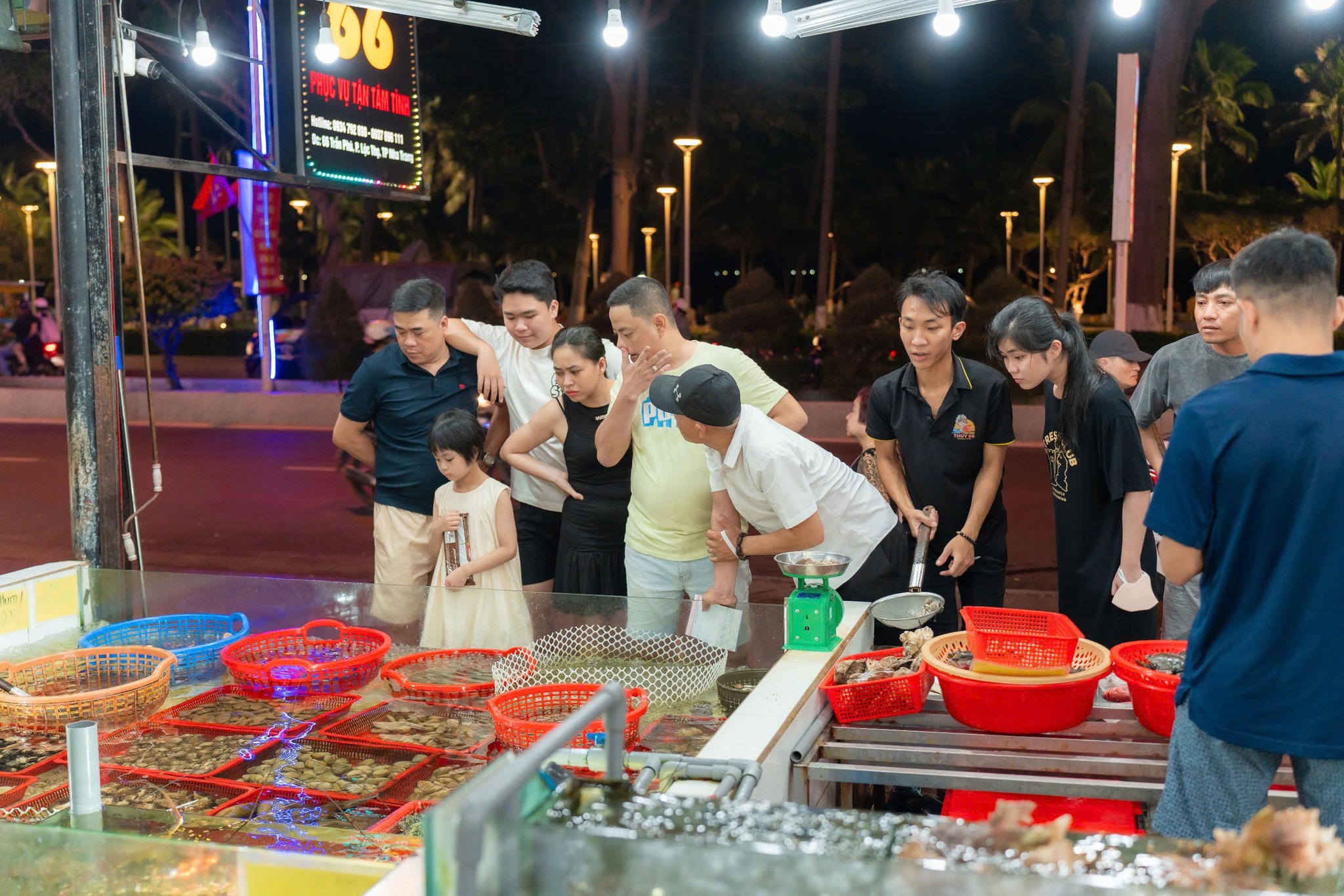 Kinh Nghiệm Ăn Hải Sản Nha Trang Không Bị Chặt Chém 2026