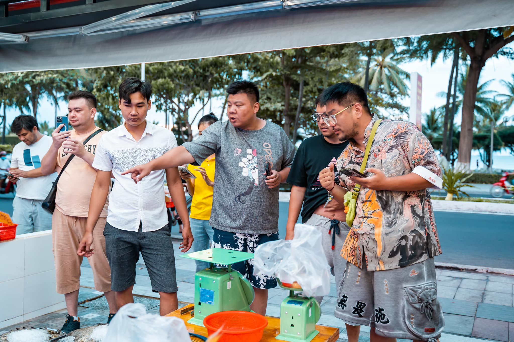 Kinh Nghiệm Ăn Hải Sản Nha Trang Không Bị Chặt Chém 2026