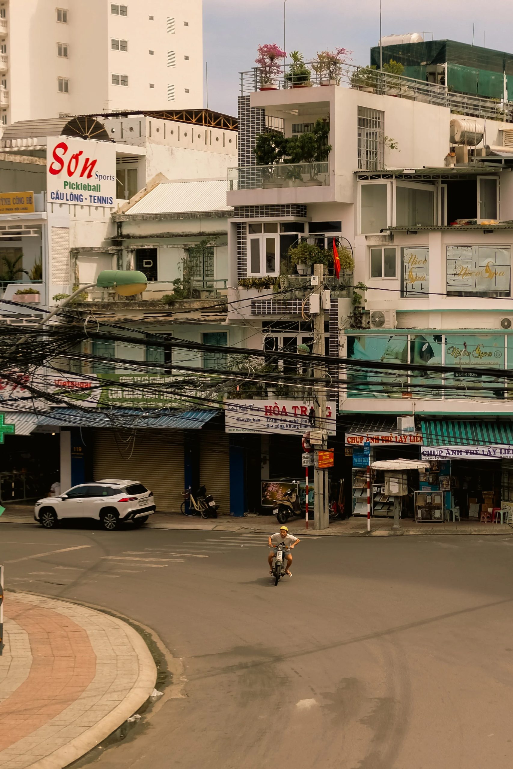 Nha Trang Trong Những Chiều Muộn Rất Đỗi Bình Thường