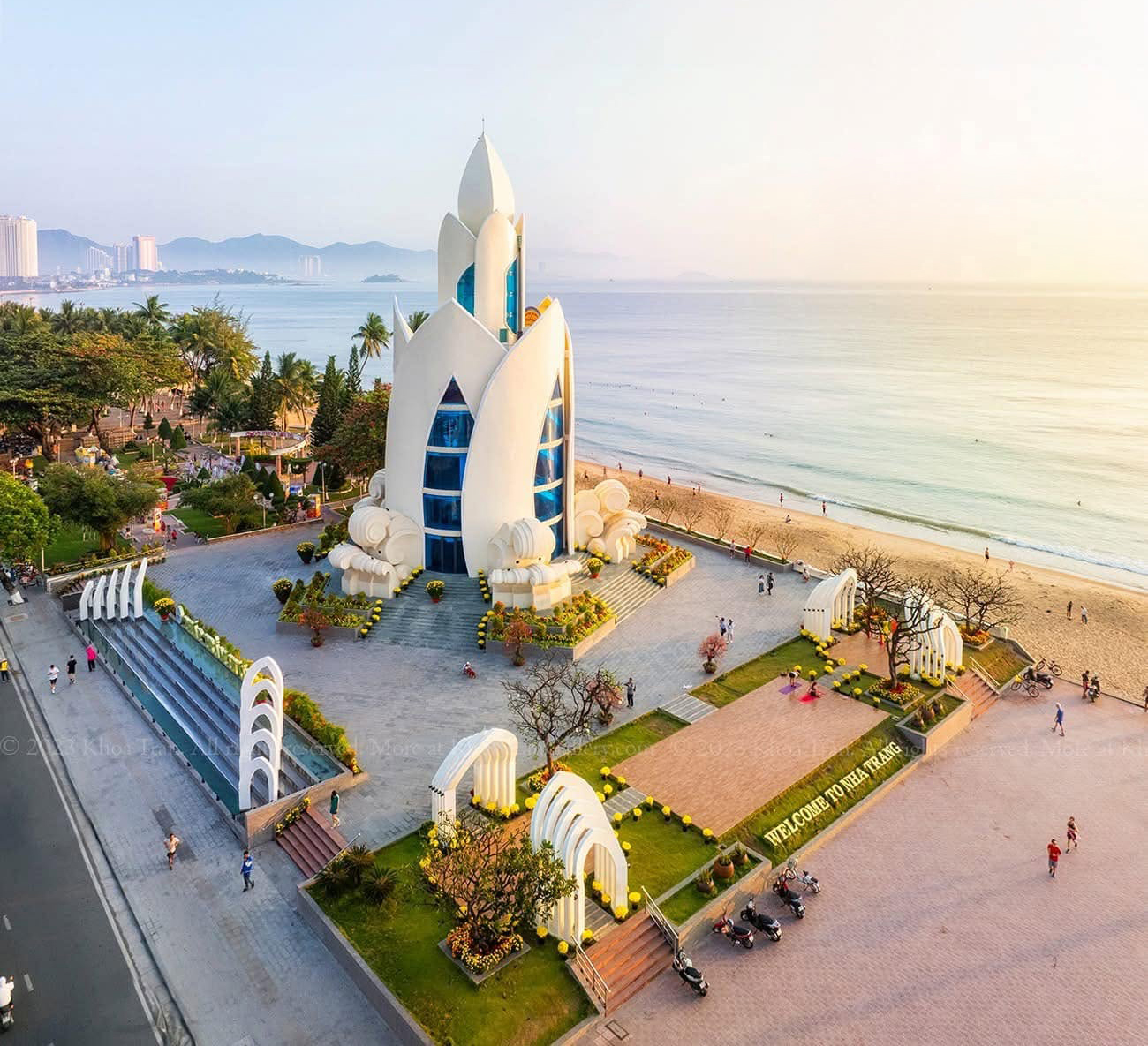 15 Địa Điểm Check-in Đẹp Nhất Mùa Festival Biển Nha Trang 2026