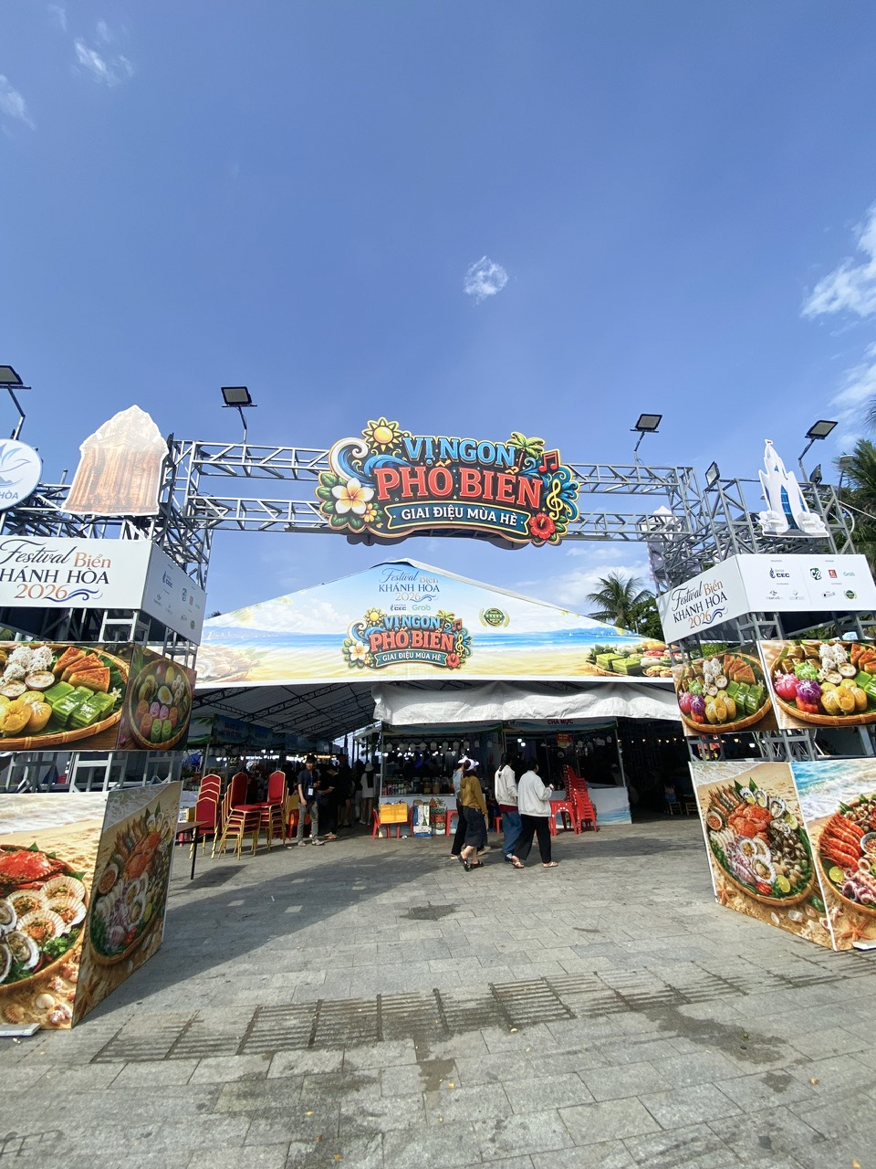 Lễ Hội Ẩm Thực Festival Biển Khánh Hòa 2026 Đã Chính Thức Khai Mạc