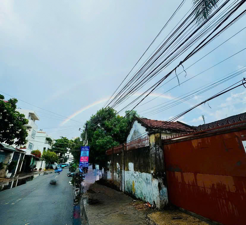 Nha Trang Xuất Hiện Cầu Vòng Rực Rỡ Sau Cơn Mưa Lớn 04/08/2026